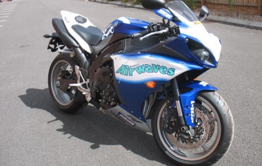 Yamaha YZFR1 Airwaves