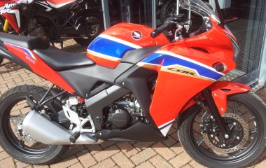 Honda CBR125R Red Blade