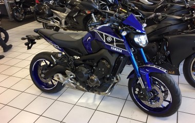 Yamaha MT-09 Racing Blue