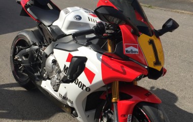 Yamaha R1 Marlboro