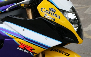 Suzuki GSXR1000 K6 Corona