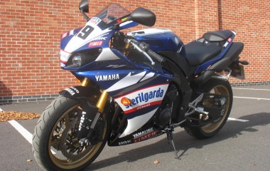 Yamaha R1 Sterilgarda