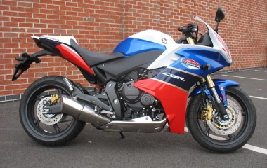 Honda CBR600F TT Legends Replica