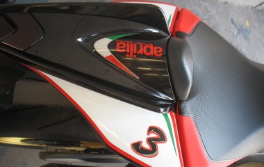 Aprilia RSV4 Max Biaggi Replica