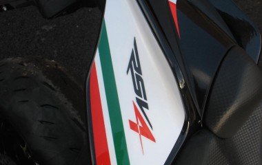 Black Aprilia RSV4