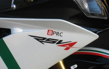 Black Aprilia RSV4