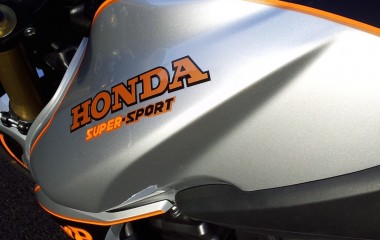 Honda CB1000R