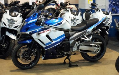 Suzuki GSXF1250 Retro