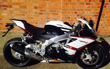 RSV4 White