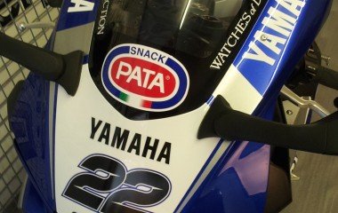 Pata Yamaha R1