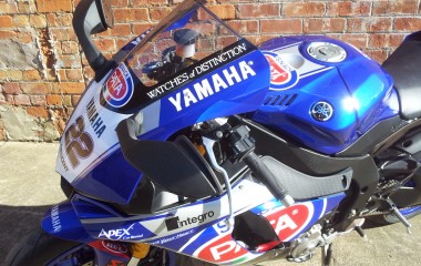 Pata Yamaha R1