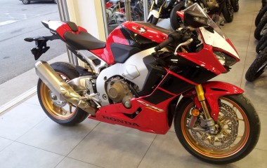 Honda CBR1000RR SP-1 Dunlop Fireblade