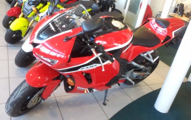 Honda CBR600RR Red