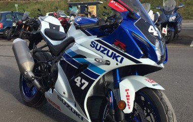 Suzuki GSXR1000 Cooper Assen blue white red racing 