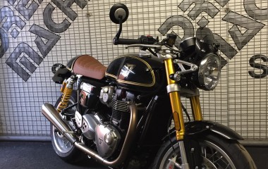 Triumph Thruxton R Black