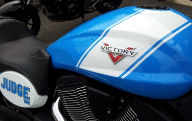 Victory Judge Blue White