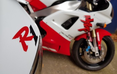 Yamaha R1 1998 Red White YZF 1000