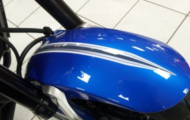 Yamaha XSR LC Designs blue white black RD350LC Retro