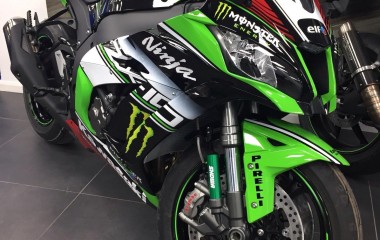 Kawasaki ZX10-R WSBK green black white Jonathan Rea world super bikes 