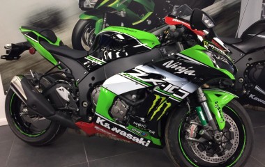 Kawasaki ZX10-R WSBK green black white Jonathan Rea world super bikes 