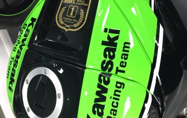 Kawasaki ZX10-R WSBK green black white Jonathan Rea world super bikes 