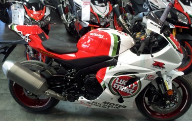 Suzuki GSXR1000 Lucky Strike 94 Kevin Schwantz red white classic Motogp 