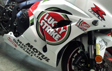 Suzuki GSXR1000 Lucky Strike 94 Kevin Schwantz red white classic Motogp 